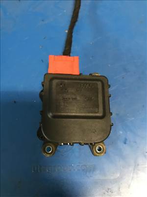 Audi A4 (B5 - 8D) fűtés állító motor elem 8d1820511b