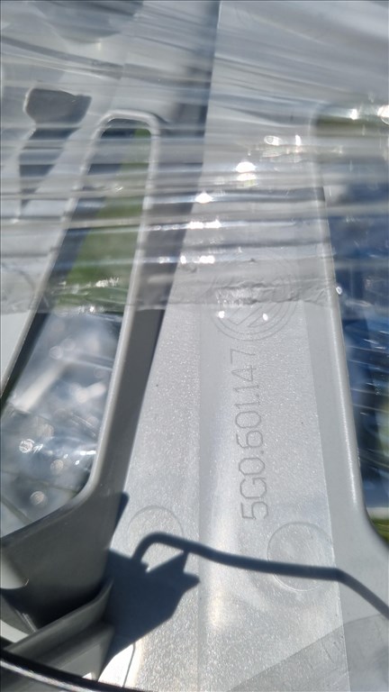 Volkswagen golf beetle  16" dísztárcsa 5g0601147 2. kép