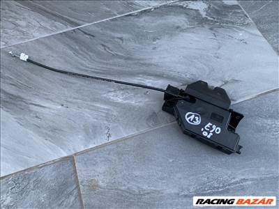 BMW 1-es 5-ös 6-os 3-as Z4 csomagtartófedél zár csomagtér motor E90 E92 E60 E46 E85 E86 E87 E81 51247840617