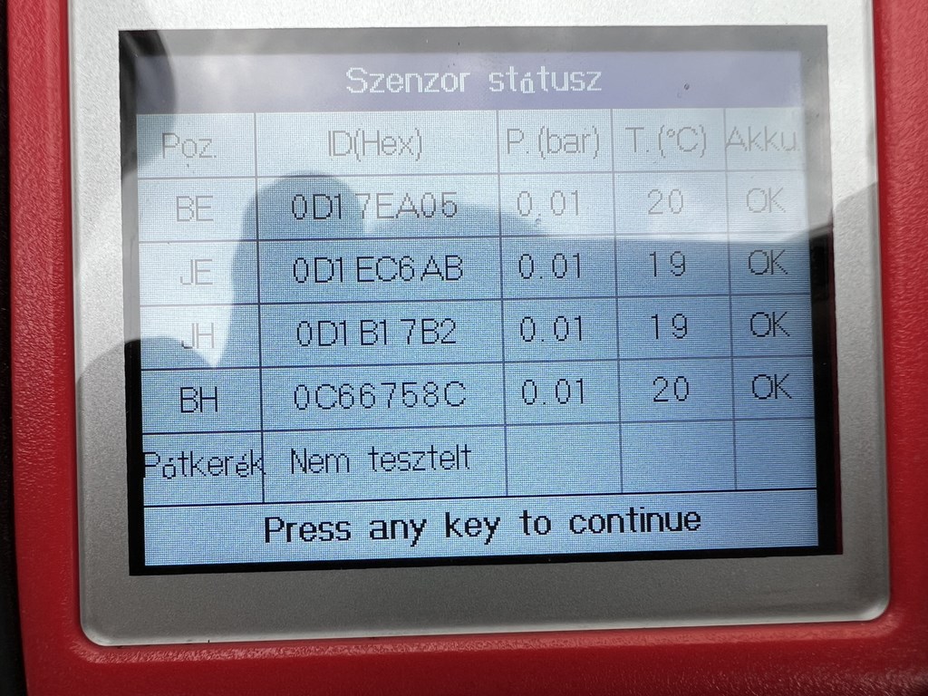 5x120 19" Land Rover Range Rover alufelni +TPMS 7,5Jx19h2 ET44,5 11. kép