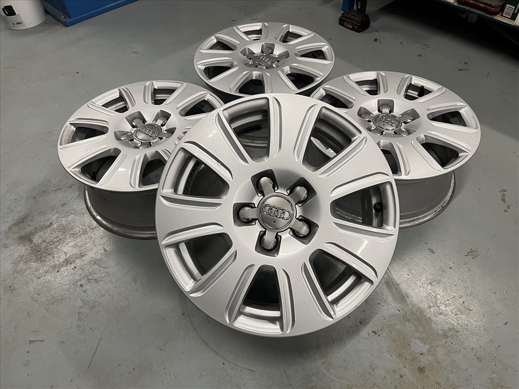 16” 5x112 Audi gyári alufelni szett Újszerű! 1. kép