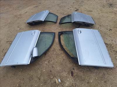 Audi A4 (B6) Ly7w jobb hátsó ajtó 