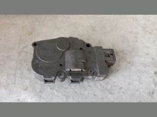 Audi A4 (B8 - 8K) Fűtés Állító Motor *136522* 02122013 behr-k9749007