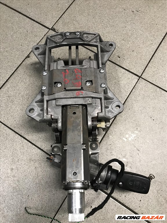 Audi A4 (B6/B7) gyújtáskapcsoló + kulcs 2. kép