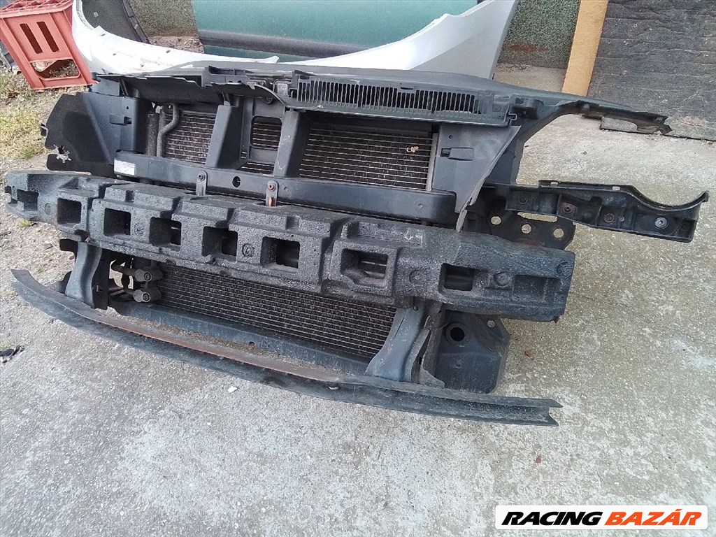 Volkswagen Passat homlokfal komplett 2005-2010, TÖBB DIESEL tipushoz 55000.-ft. 2. kép