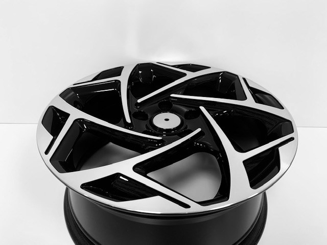 175-01 MB ALUFELNI 17 5x105 OPEL ASTRA J 4 MOKKA ET35. 2. kép