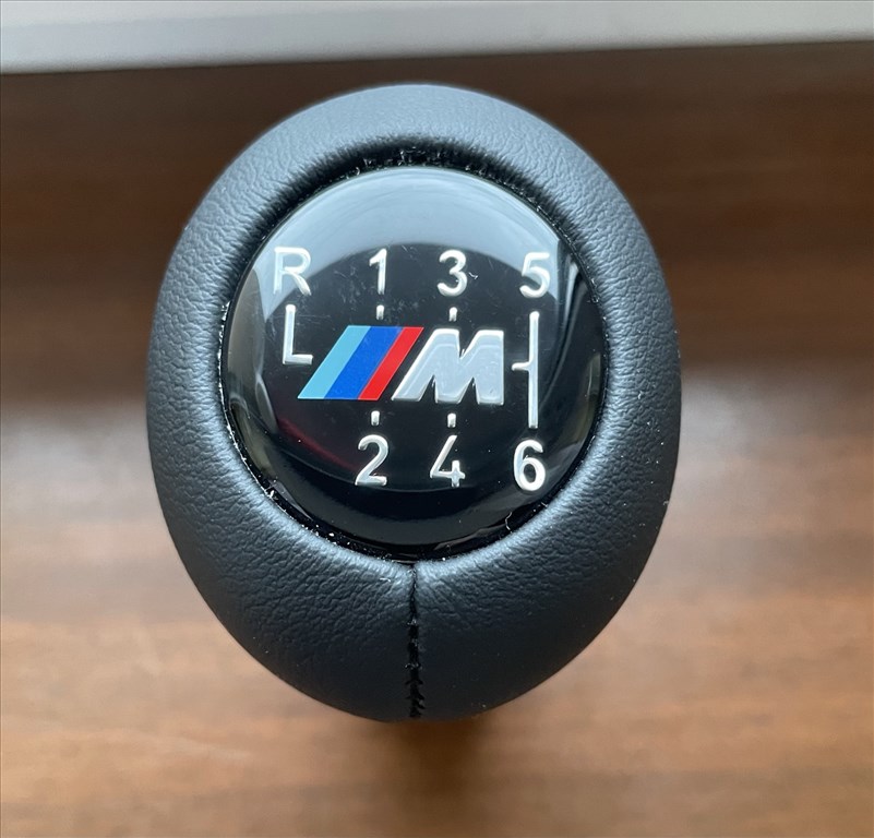 BMW sima vagy M bőr  váltógomb 5, 6 sebességes , 9 cm 2. kép