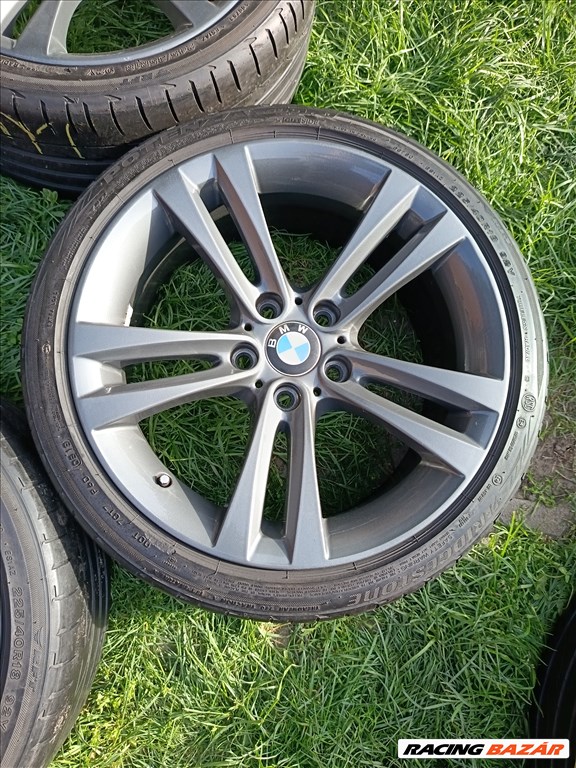  5x120 lyukosztású 18" újszerű (gyári felni) alufelni, rajta újszerű Bridgestone gumi  2. kép