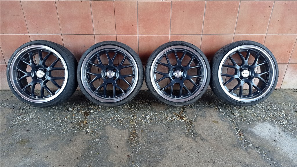 RIAL 18" ALUFELNI 4X100 NYARI 205/35R18 GUMIVAL OLCSÒN!!! 1. kép