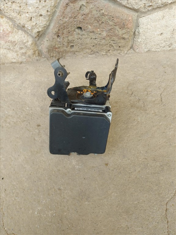 Toyota Auris (E150) 1.4 D-4D Abs kocka 3371 0265351659 1. kép