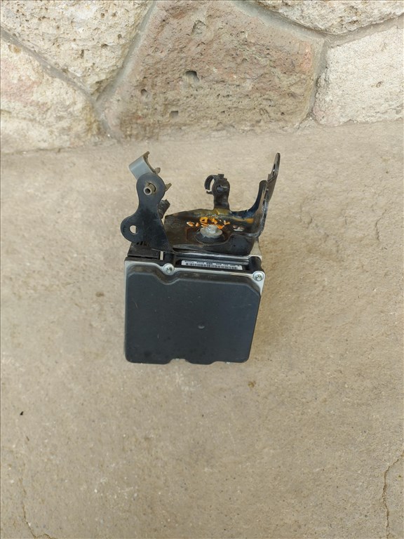 Toyota Auris (E150) 1.4 D-4D Abs kocka 3371 0265351659 2. kép