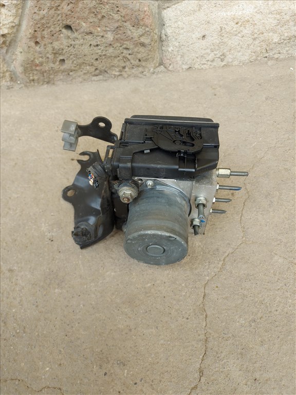 Toyota Auris (E150) 1.4 D-4D Abs kocka 3371 0265351659 6. kép