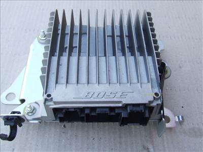 Mazda 3 (BM) bose erősitő