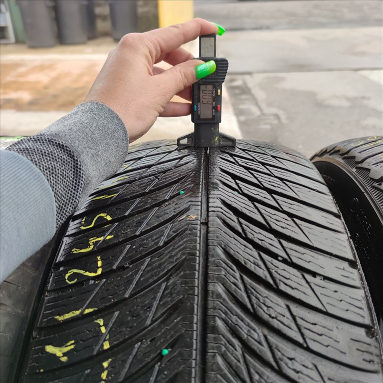  245/45 R18 Michelin téli gumi 10000ft a 2db/51/ 1. kép