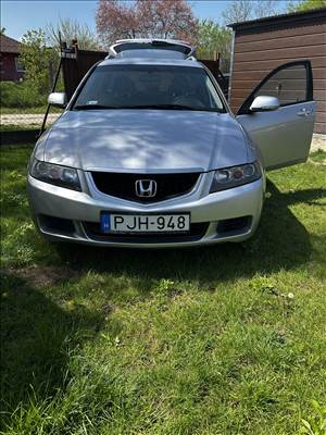 Eladó Honda Accord 2.2i-CDTi (2204 cm³, 140 PS)