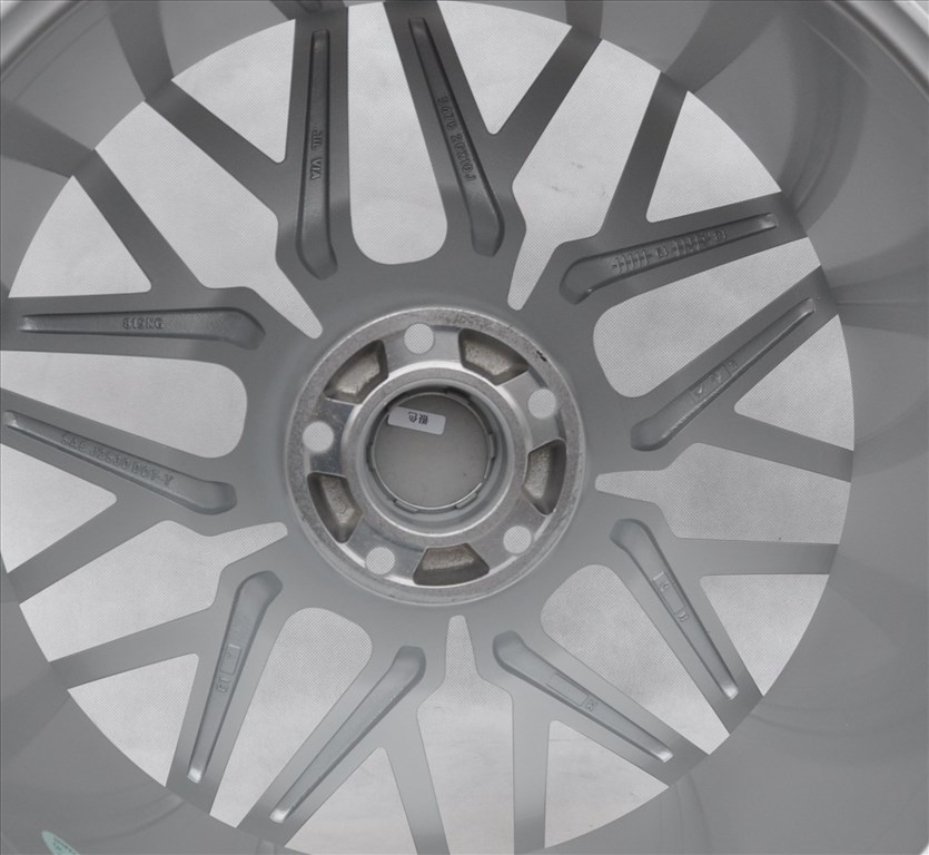 5478 S HAXER ALUFELNI 20 5x112 AUDI A4 A5 A6 MERCEDES C E S ET33 3. kép