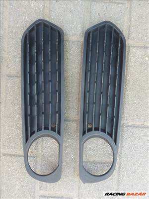 BMW 1-es sorozat F20, F21 jobb bal ködfényszóró keret  7245869 7245870