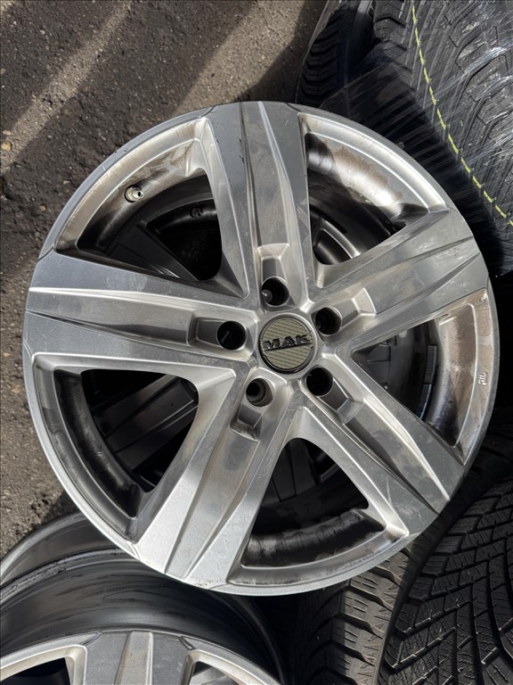 Mak Stone 7,5X18-as 5X112-es ET52 könnyűfém felni garnitura eladó 1. kép