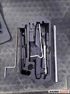 Citroen C4 Picasso Emelő Szerszám készlet