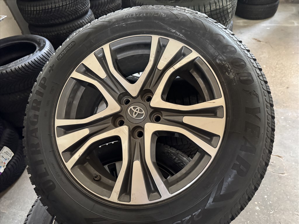 Toyota Rav 4 gyári Executive 7X17-es 5X114,3-as ET45 könnyűfém felni garnitura eladó 3. kép