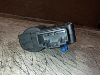 Audi A8 (D3 - 4E) Fűtés Állító Motor *135630* 0132801319 4e0820511 2. kép