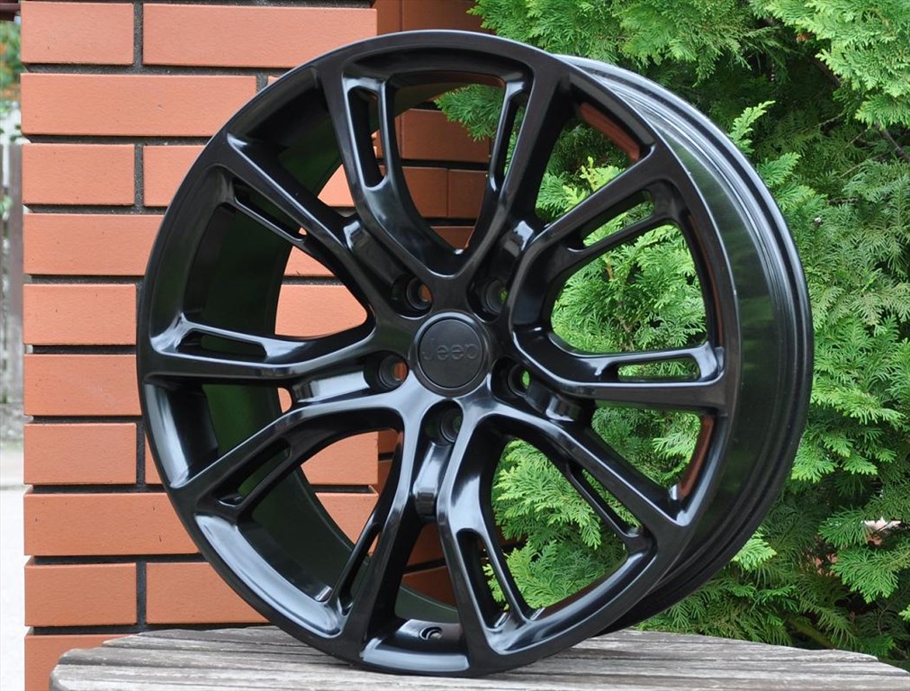 568 B ALUFELNI 20 5x127 JEEP GRAND CHEROKEE SRT8 WZM ET50 3. kép
