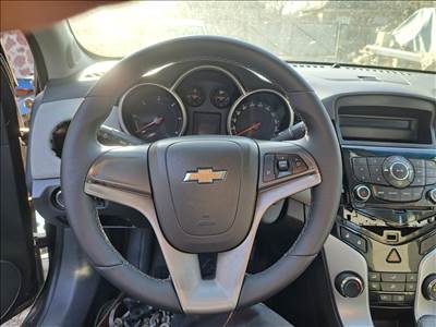 Chevrolet Cruze kormány kormánykerék kormány kerék kiváló állapotban