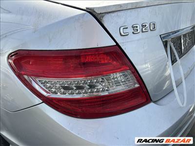 Mercedes C-osztály W204 bal hátsó lámpa 