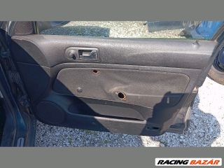 Volkswagen Golf IV Biztosítéktábla Utastér *145958* 4. kép