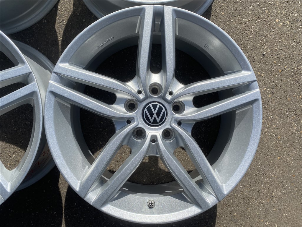 4db Autec 17" VW alufelni. (3823) 2. kép