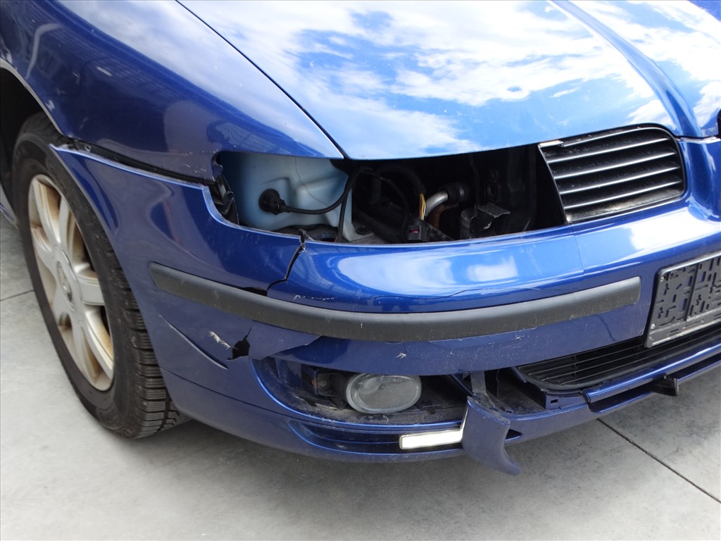 Eladó Seat León Torro 1.6 16V (1598 cm³, 105 PS) 6. kép