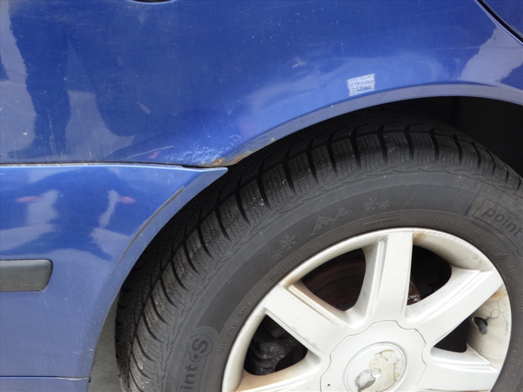 Eladó Seat León Torro 1.6 16V (1598 cm³, 105 PS) 9. kép