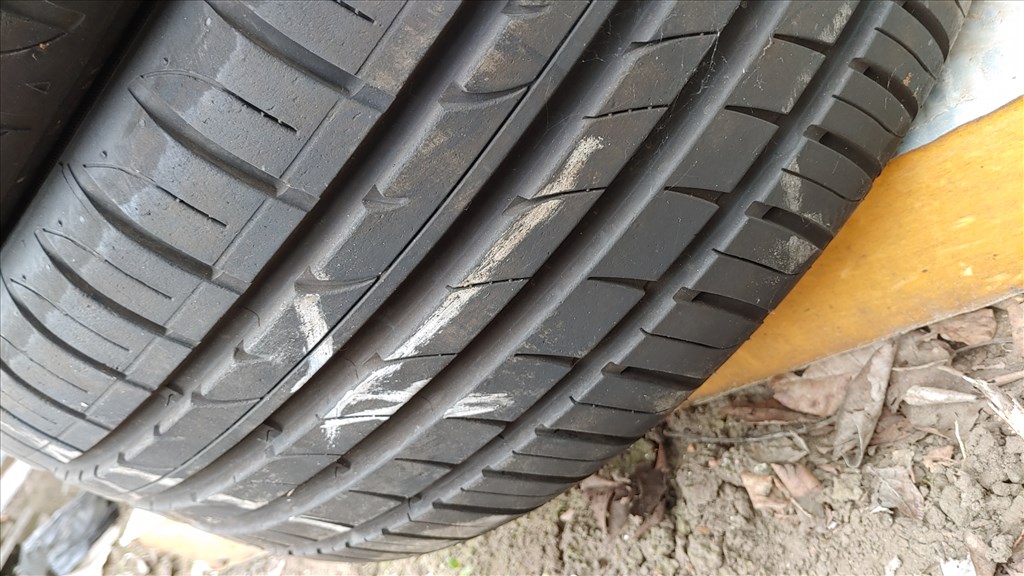  225/50R16" újszerű Hankook nyári gumi Ventus Prime 2 10. kép