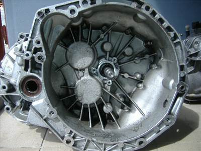 Eladó Nissan Interstar haszonjármű