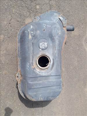 Renault R19 1.9 diesel F8Q, üzemanyagtank 