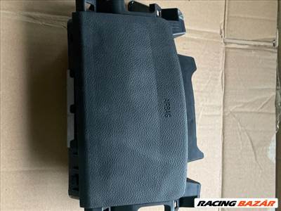 Hyundai i40cw 1.7 CRDi bal első térdlégzsák  569703z100ry