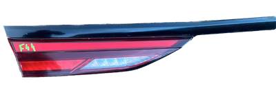BMW 2 F44 Bal hátsó belső lámpa