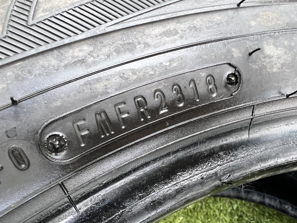 235/55 R19 Falken Eurowinter HS01 téli gumi 5,5-6mm 4. kép