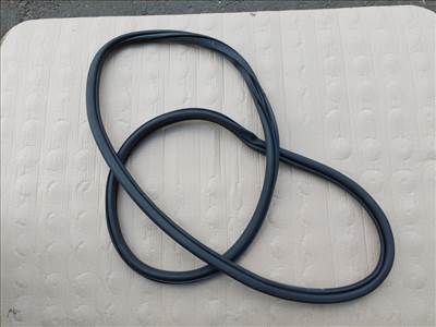 Skoda Rapid ajtó kédergumi első 5JA867365D