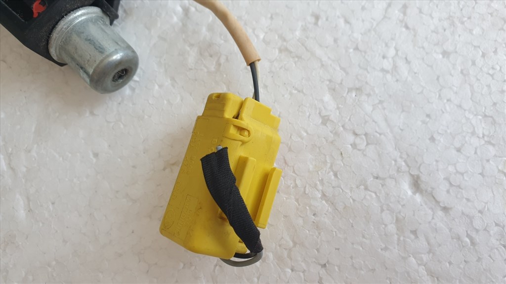 509615 VW Touran 2008, Bal Első Övfeszítő, Biztonsági Öv 13. kép