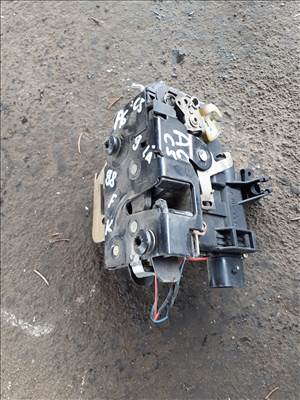 Audi A6 (C5 - 4B) C5 - 4B Bal első ajtózár  4b1837701