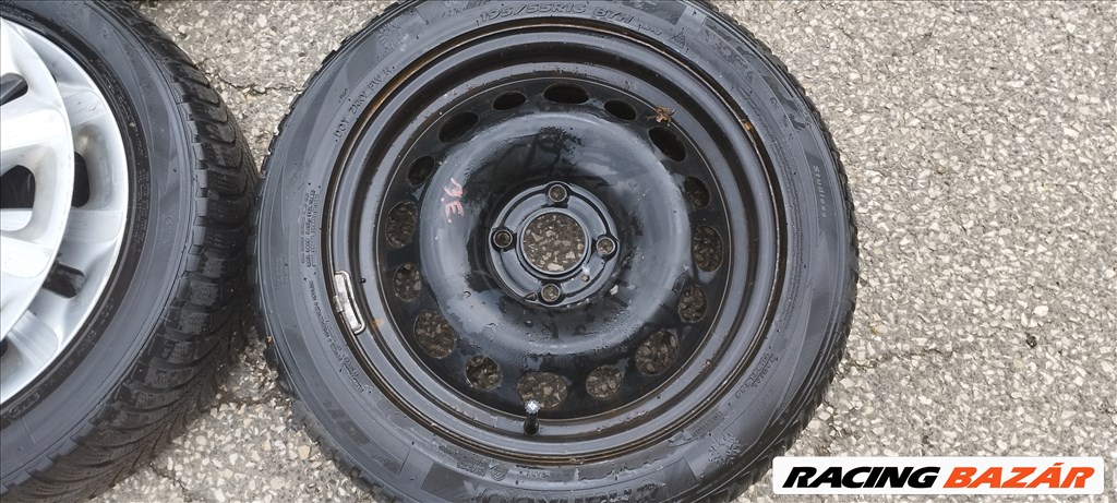 Citroen Berlingo II, Peugeot partner II 16" gyári lemezfelni 195/55 Hankook téli gumikkal  10. kép