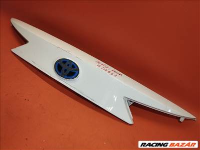 Toyota Auris kombi hátsó ajtóborítás (L.20.531)