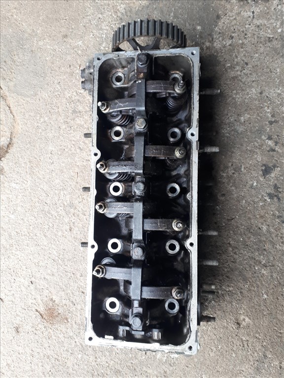 Renault Clio I 1.4, E6J hengerfej vezérmű, himba tengellyel   2. kép