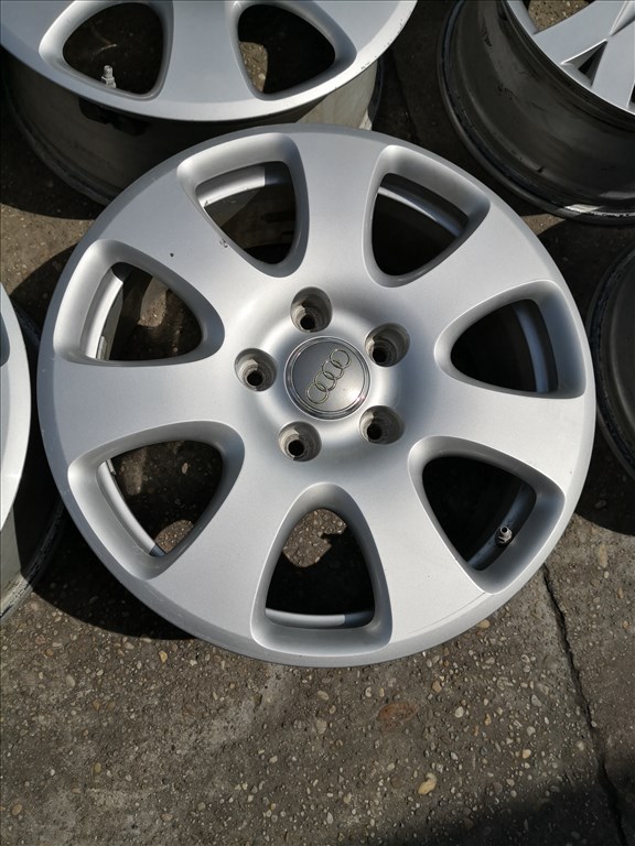 5x130 18 Gyári Audi alufelni 99000ft a 4db/108/ 3. kép