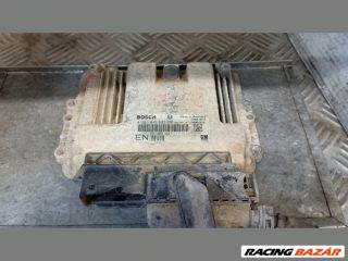 Opel Zafira B Motorvezérlő *135439* bosch-0281013593 55205621