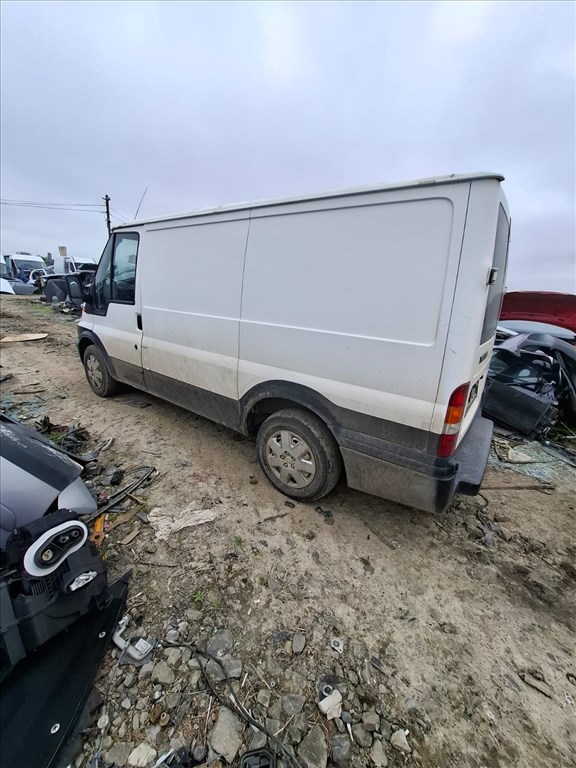 Ford Transit Mk6 bontott alkatrészei 7. kép