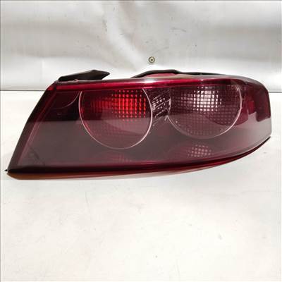 200485 Alfa Romeo 159 2005-2011 jobb hátsó külső lámpa, izzó foglalat nélkül a képen látható sérüléssel  50504818