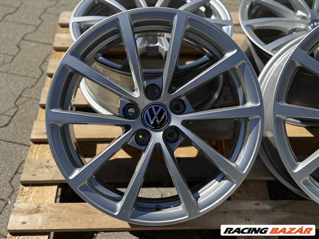 R17 5x112 Oe Audi for  Volkswagen Golf passat Tiguan Touran T-roc 7.5J ET36 3. kép