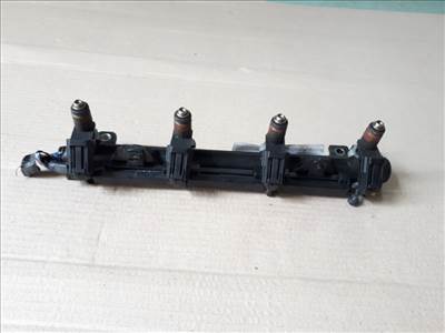 Skoda Fabia 1,4 16V AUB,BBZ injektorhíd kompletten 036906031LB